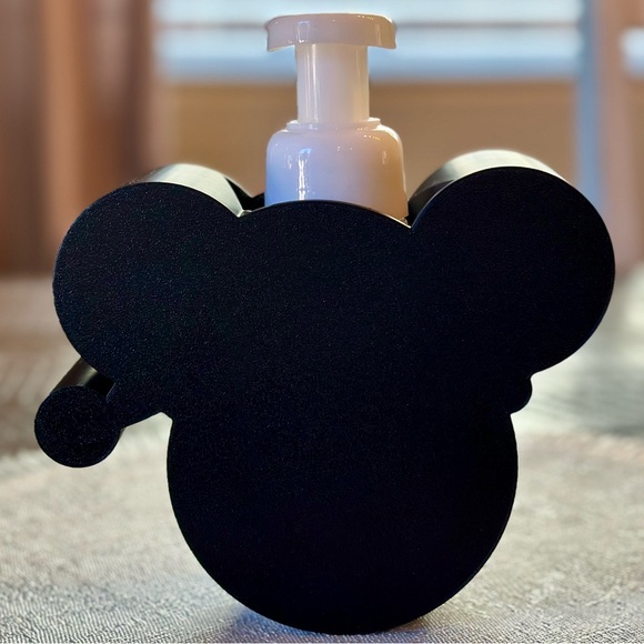Mickey Mouse Santa Hat Soap Holder - Bath & Body Works - Picture 2 of 4